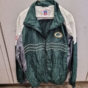 NFL Greenbay Packers Light Jacket Windbreaker Excellent Condition Size Large.